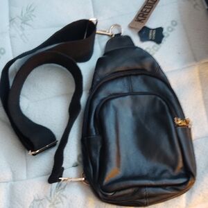 Elegant Black Leather Crossbody Bag